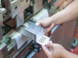 五金沖壓加工外發(fā)產(chǎn)品發(fā)生變形怎么辦？-沖壓五金