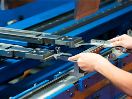 廣州五金沖壓件加工廠，6個(gè)沖孔翻邊技巧