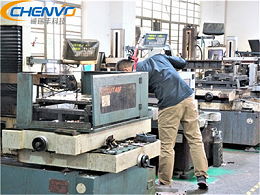 精密五金沖壓模具加工跳廢料，怎么解決？