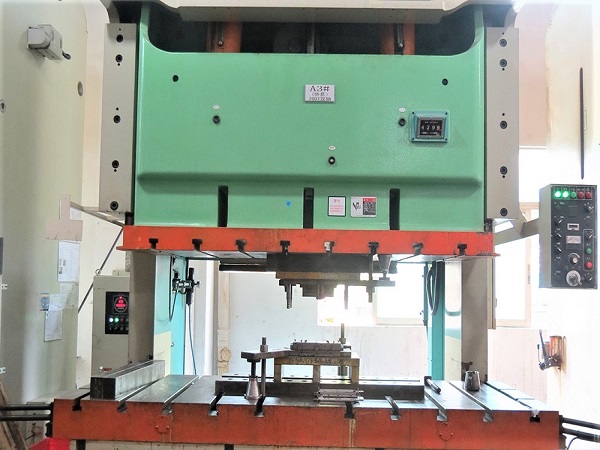 精密五金沖壓件生產(chǎn)圖片