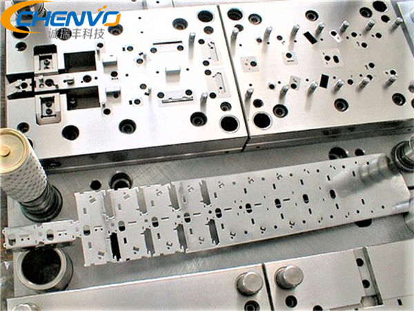 五金模具設(shè)計