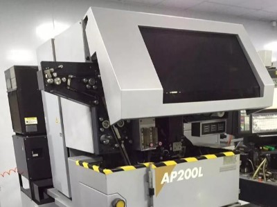 鈑金加工廠-線切割設(shè)備