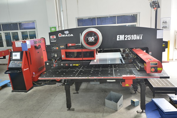 鈑金沖壓機(jī)-誠瑞豐科技